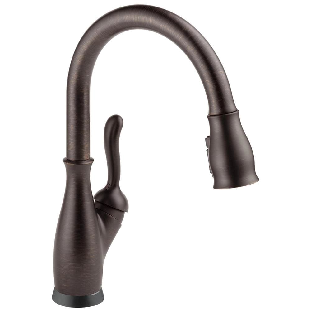 Delta Leland®: Single Handle Pull-Down Kitchen Faucet with Touch 2 O® and ShieldSpray® Technologies material