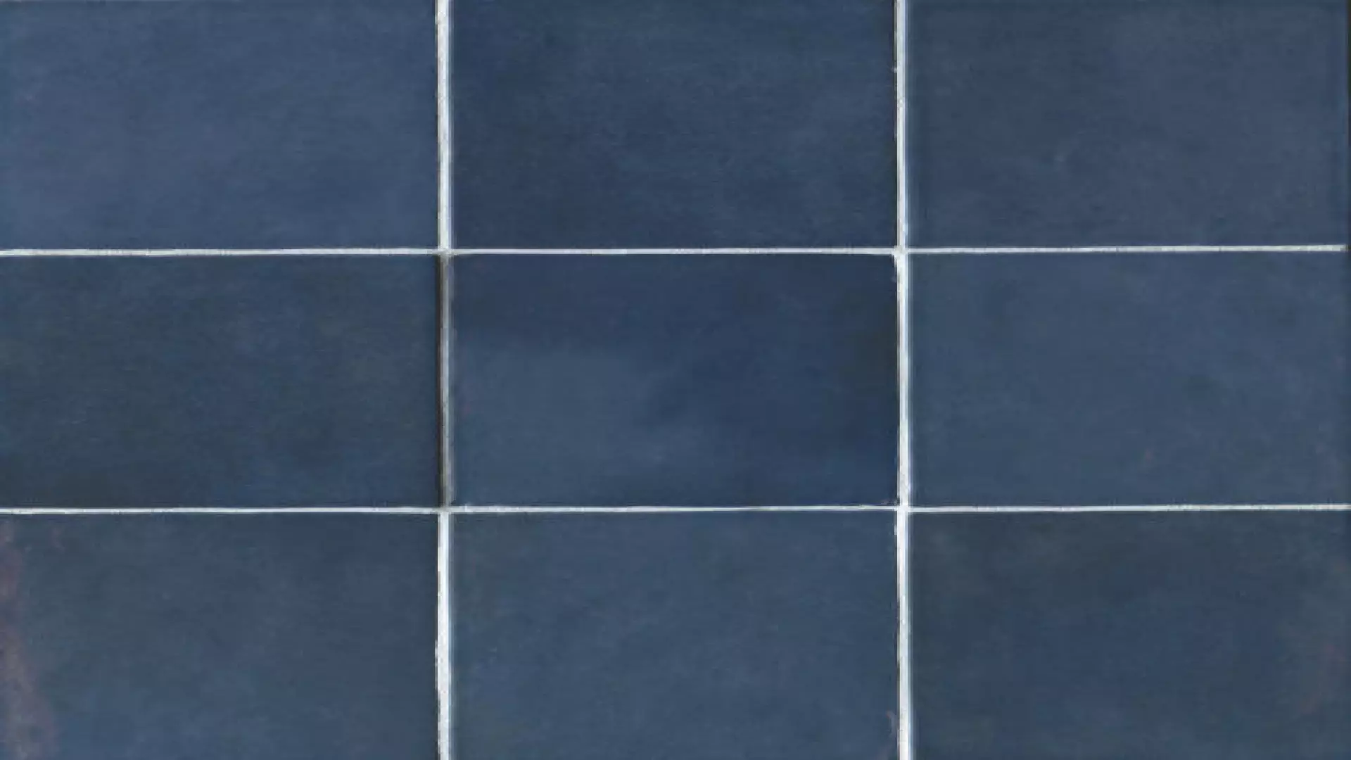 Cloe 5" X 5" Ceramic Tile In Blue material