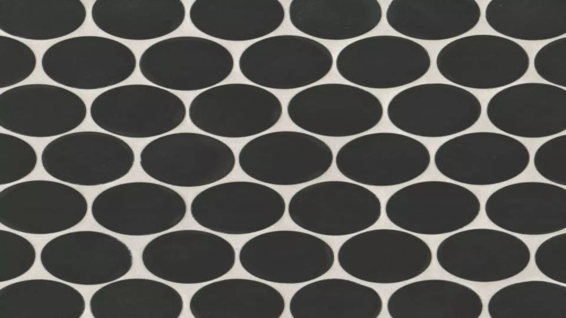 Makoto 2" Round Matte Porcelain Mosaic Tile In Kuroi Black material