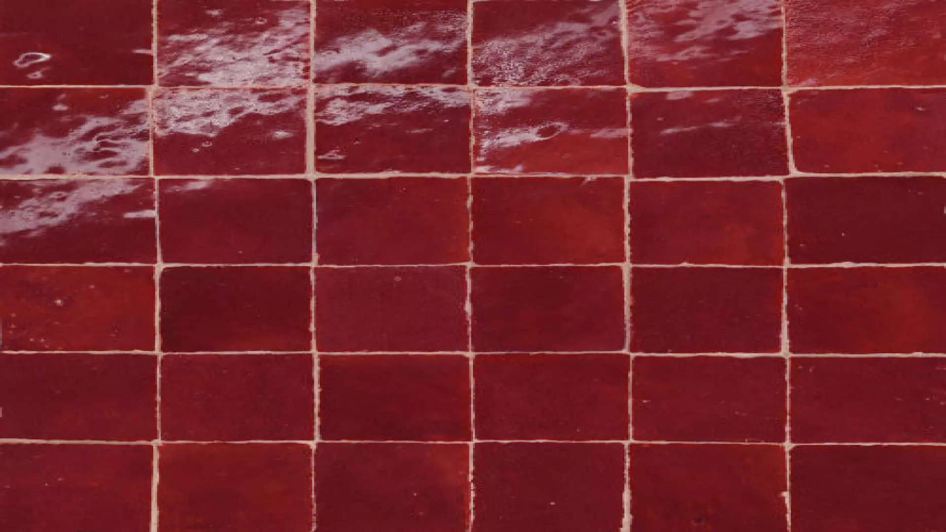 Zagora 2" X 2" Glossy Zellige Mosaic Tile In Rouge material