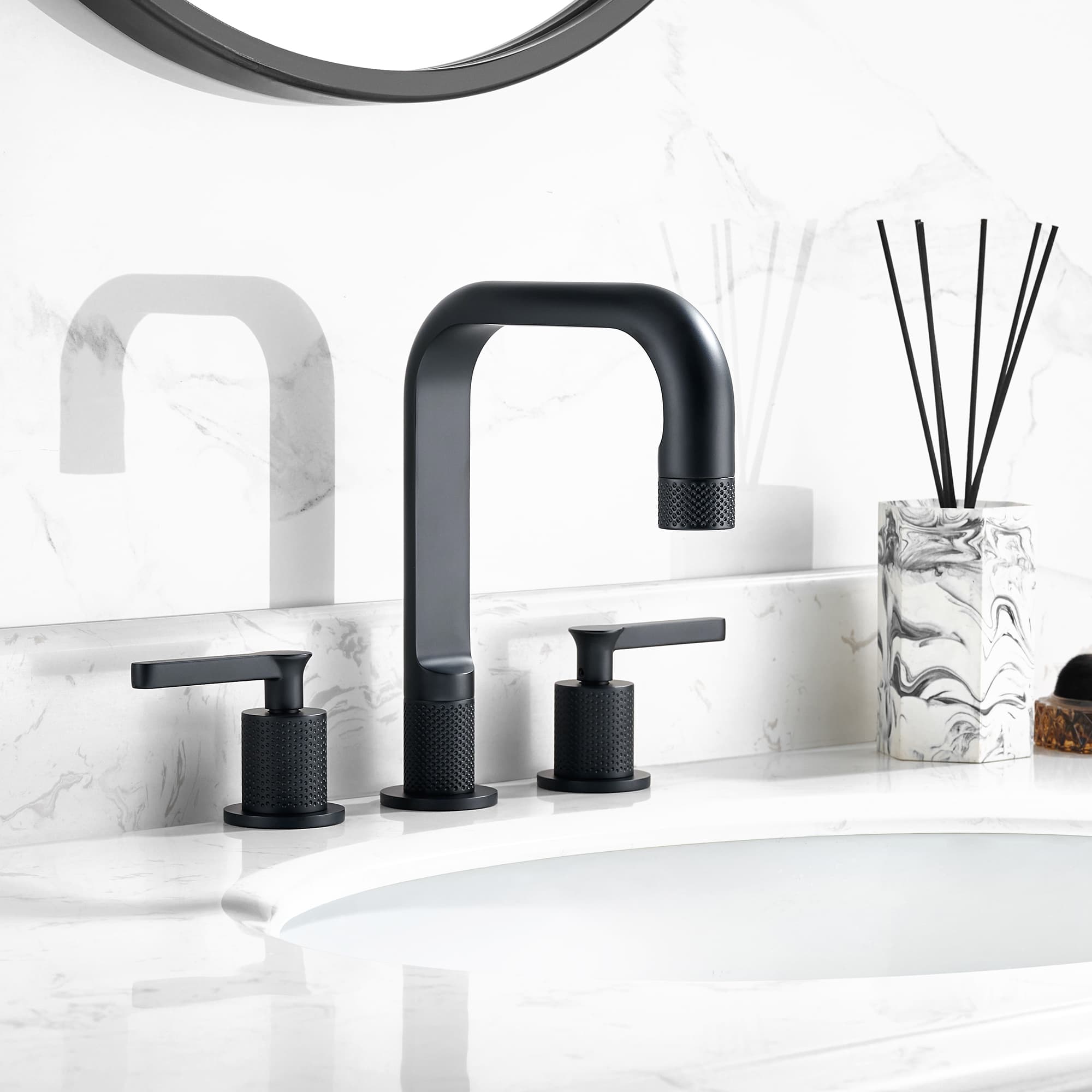 Vinnova New York Widespread Matte Black Bathroom Basin Sink Faucet material