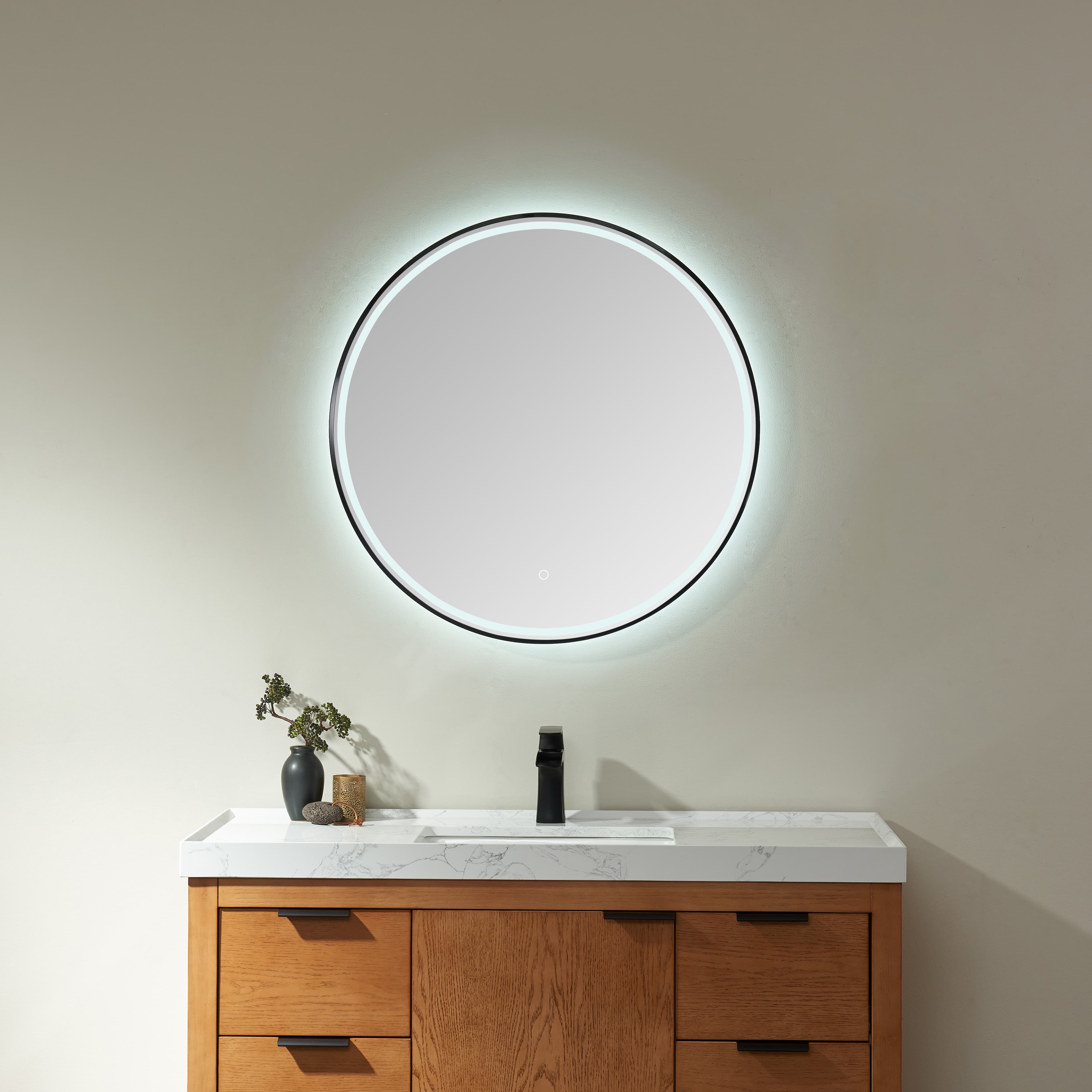 32'' Round LED Lighted Accent Bathroom/Vanity Wall Mirror material